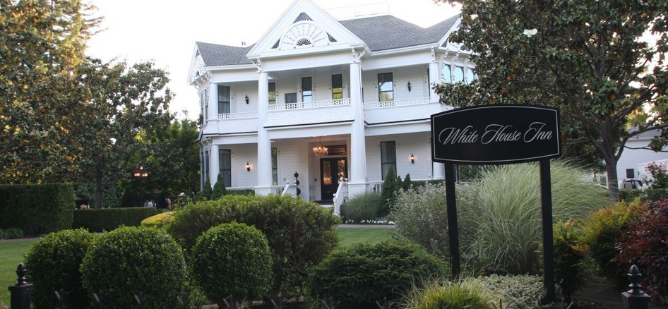 White House Inn